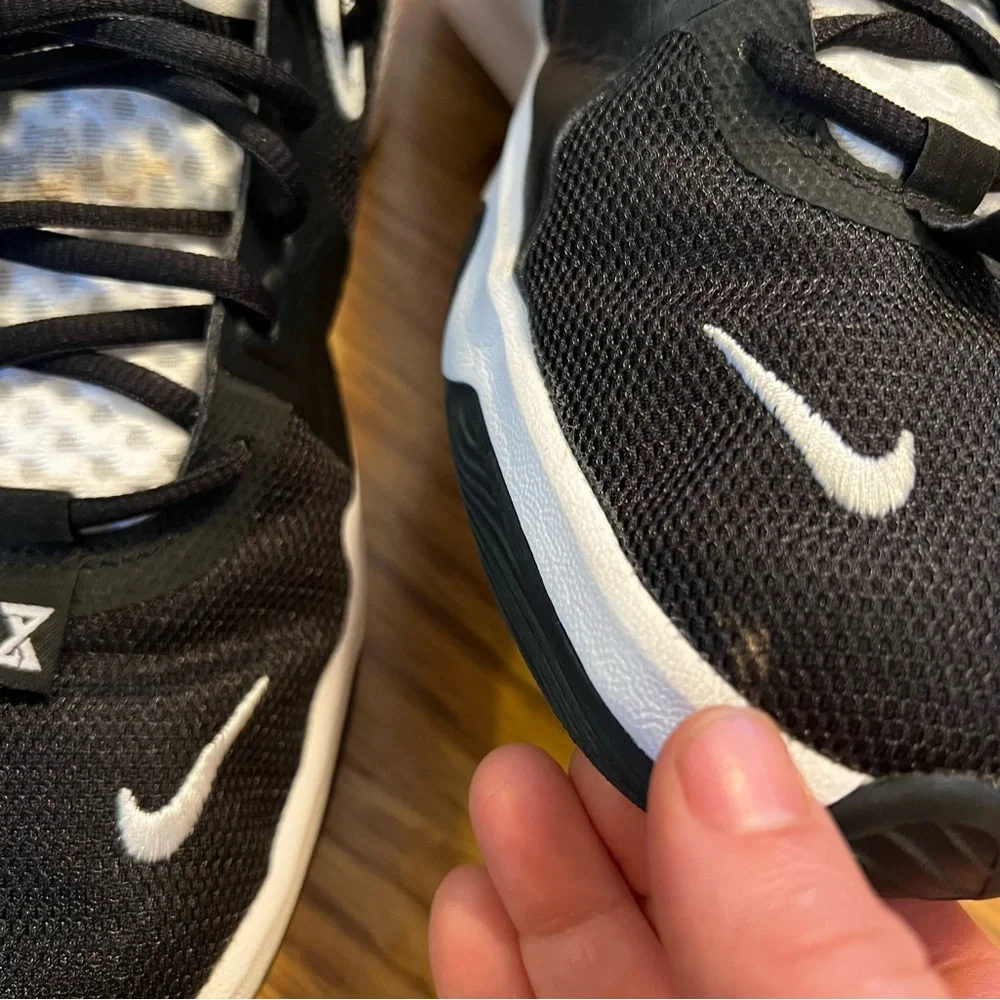 Nike Black and White Casual basketball Sneakers